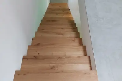 Dřevěné schodiště – realizace, foto 3 z 32
