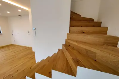 Dřevěné schodiště – realizace, foto 10 z 32