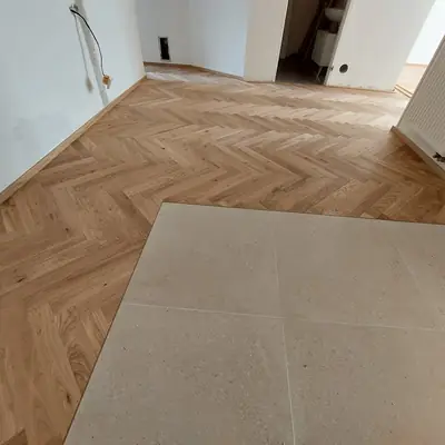 Stromeček Praha 2 – foto 1 z 7