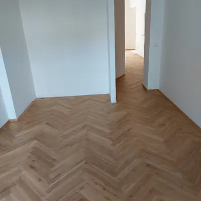 Stromeček Praha 2 – foto 2 z 7