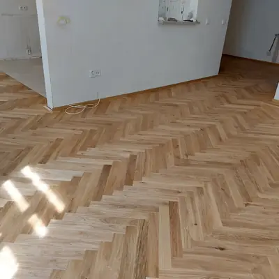 Stromeček Praha 2 – foto 4 z 7