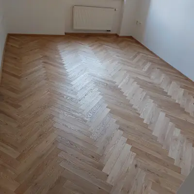 Stromeček Praha 2 – foto 7 z 7